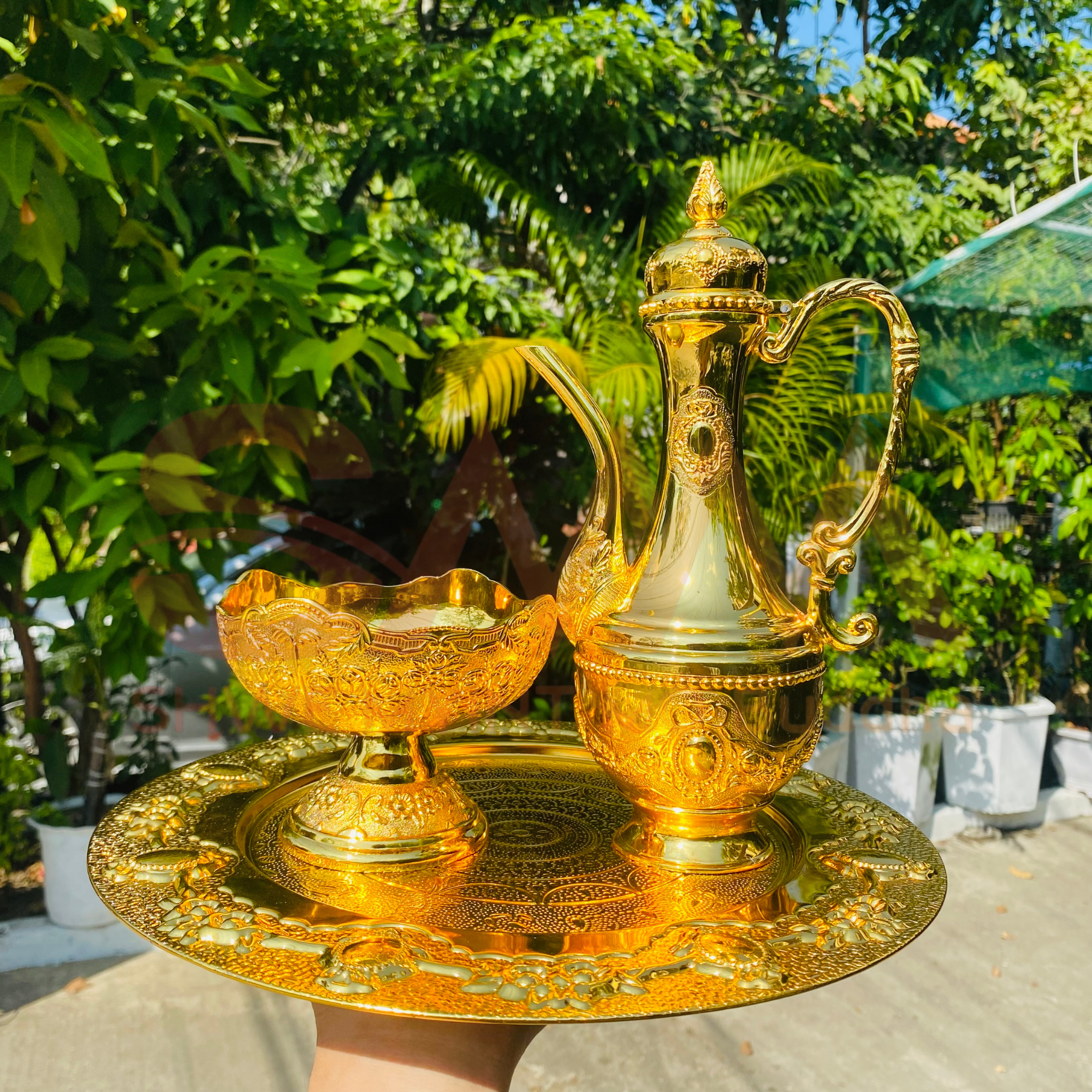 အာလာဒင်ရေစက်ချခွက်