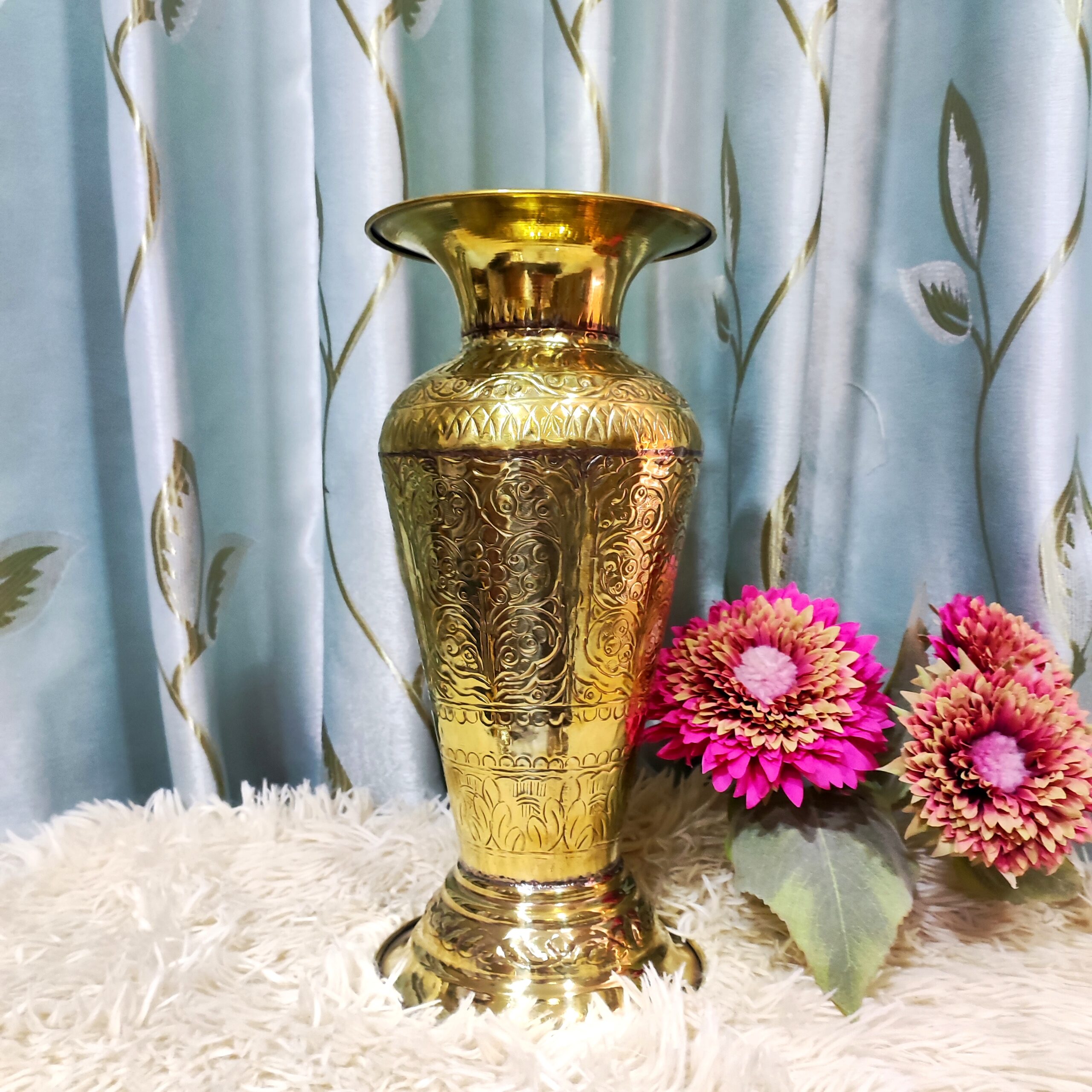 ကြေးတရုတ်ပါပန်းအိုး (အမြင့် ၁၂")